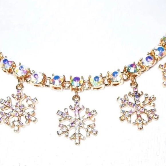 BETSEY JOHNSON Christmas Holiday Snowflake Crystal Earrings & Necklace NEW NWT - Picture 7 of 11